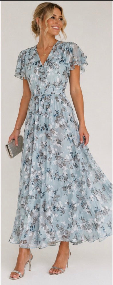 Vivian & Claire™ | Glamorous dress that covers the belly