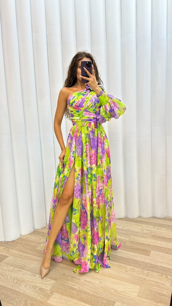Vivian & Claire™ | Blossom Drama Dress