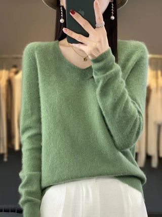 V|C - Classic V-Neck Knit Sweater Cynthia