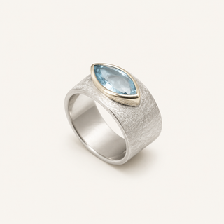 Amelie White Gold Sapphire Ring